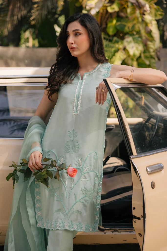 HUMAYUN ALAMGIR ( WOMENWEAR) - Green Rose