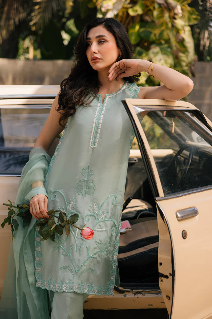 HUMAYUN ALAMGIR ( WOMENWEAR) - Green Rose