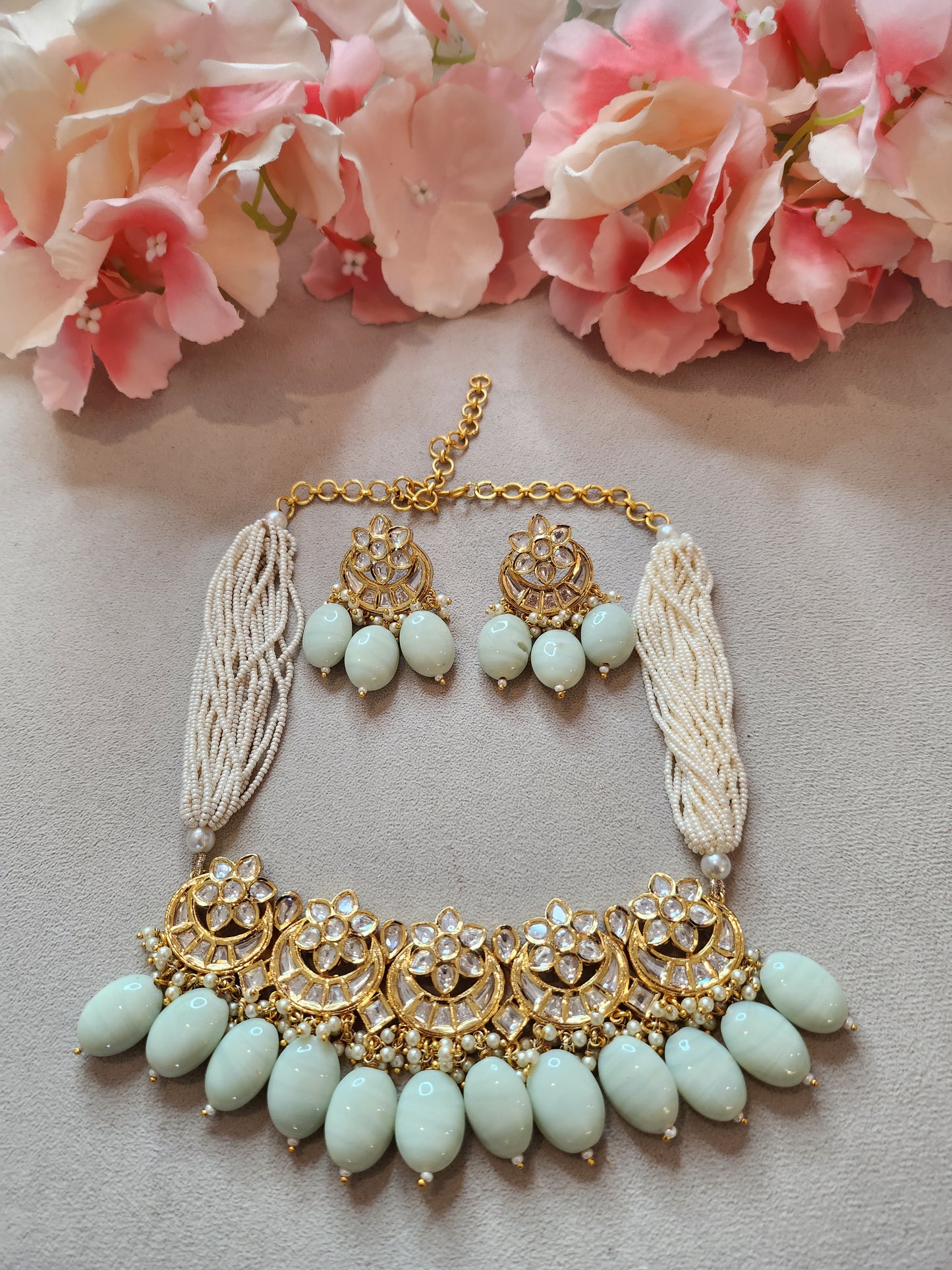 THE BUTTERFLY EFFECT JEWELRY - Kundan and Mint Green Set