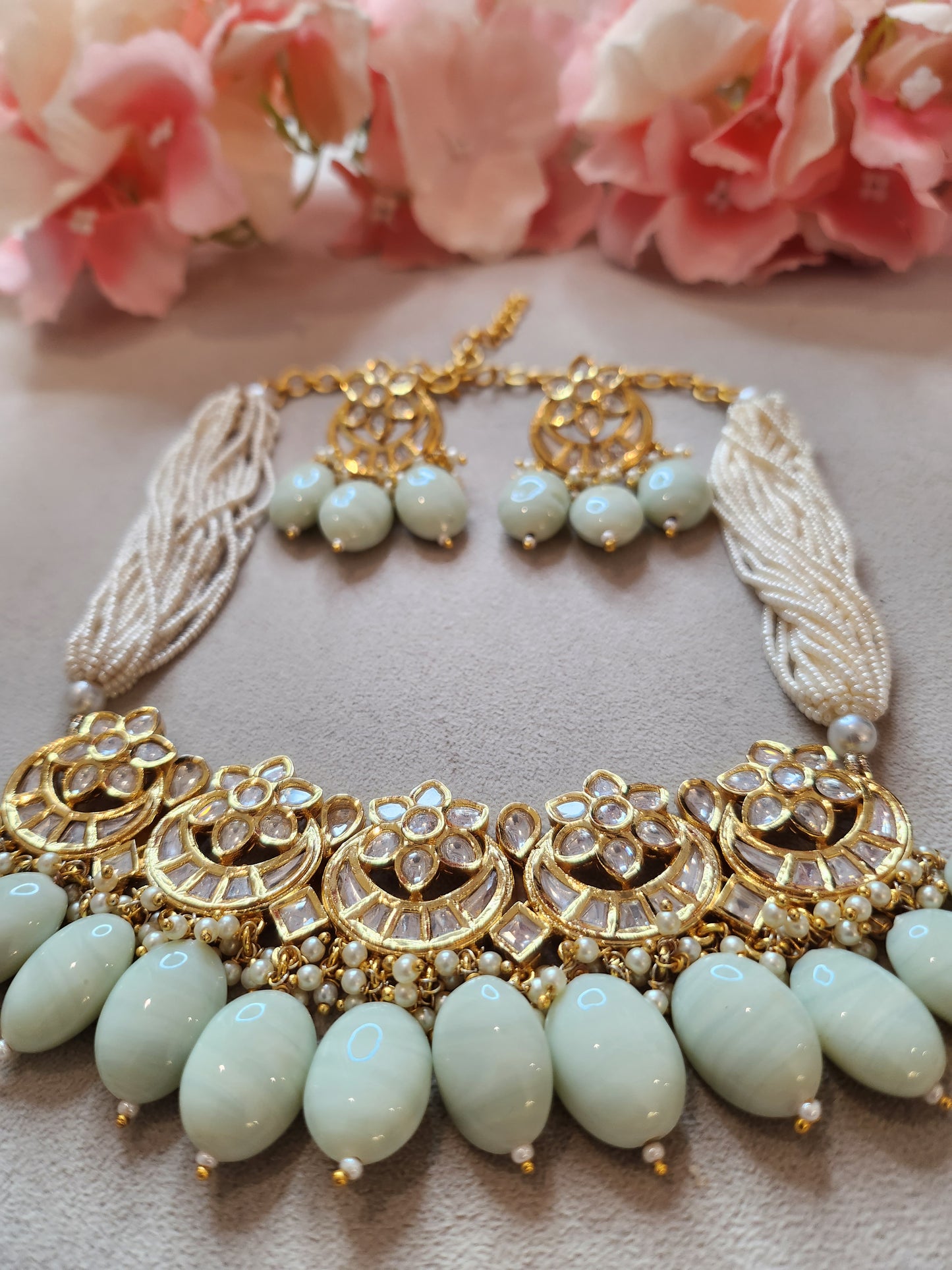 THE BUTTERFLY EFFECT JEWELRY - Kundan and Mint Green Set