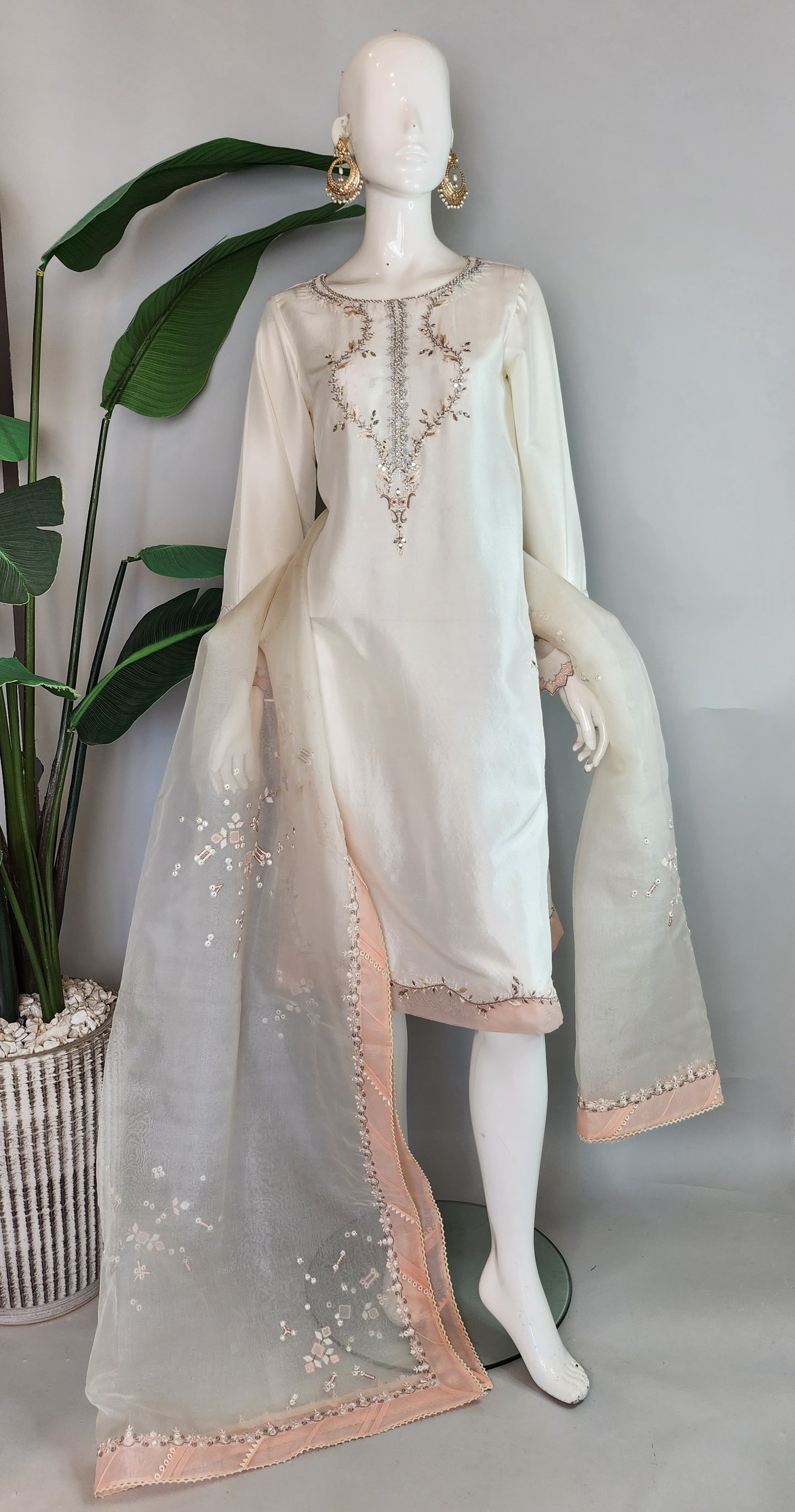 SUMAIRA KHANANI - White Raw silk