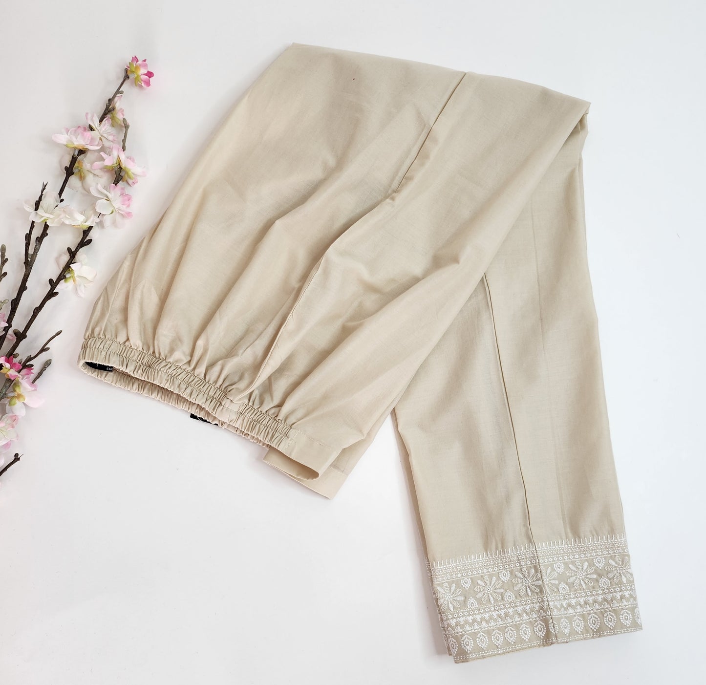 IMAGE - Schiffli Embroidered Pant