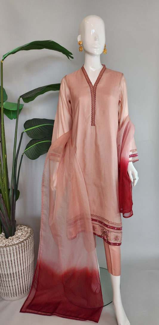 AISHA AHMED - Tea Pink with Shaded Dupatta