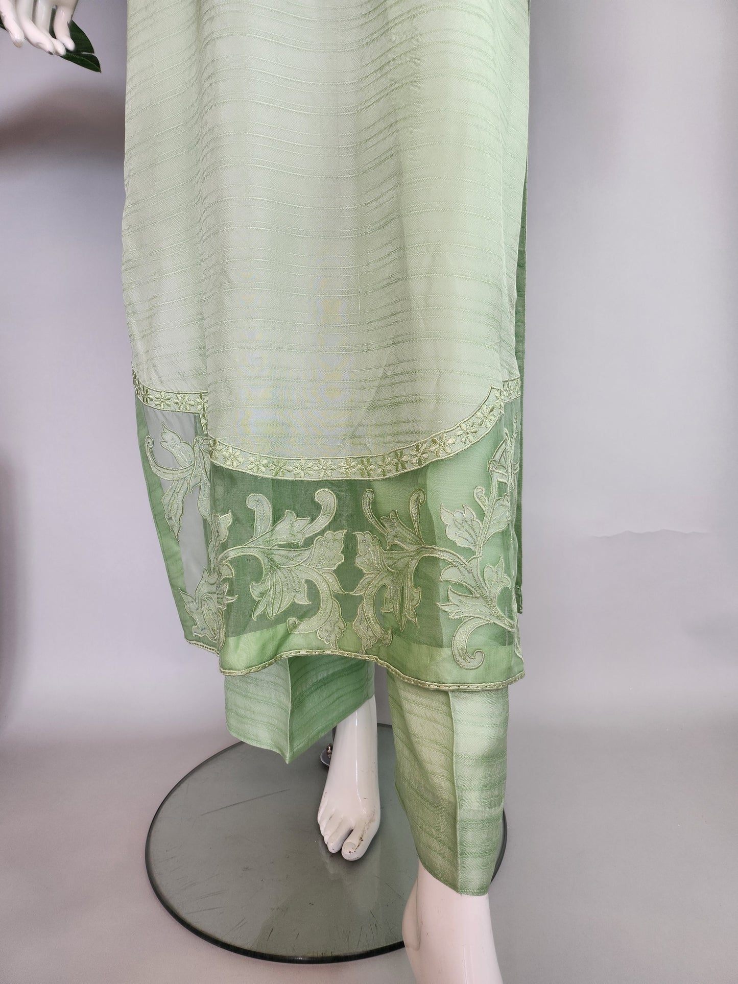 FARAH ZUBAIR- Arha Mint Green