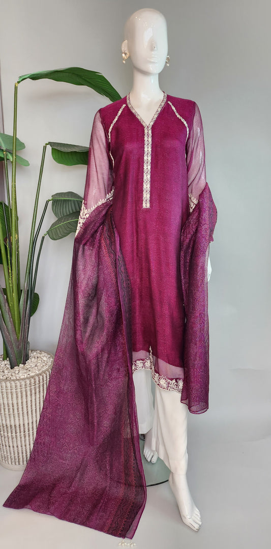 AMBREEN FARRUKH - Purple Cotton Net with Aari work