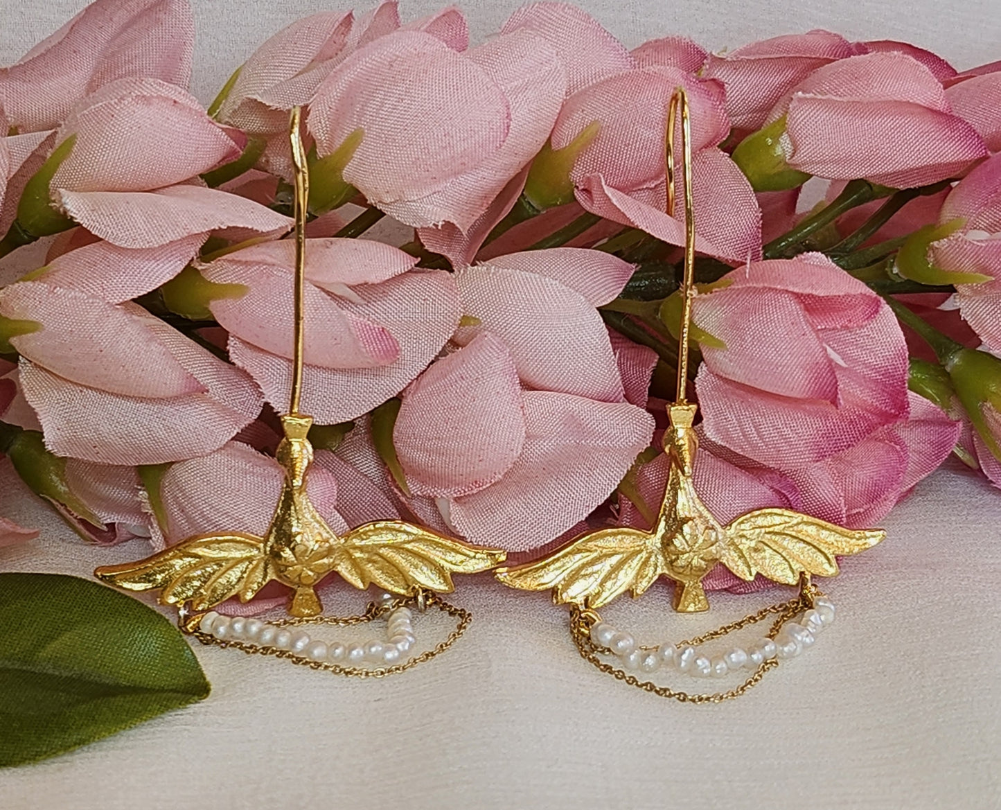 VINANTI MANJI JEWELRY - Hanging bird earrings