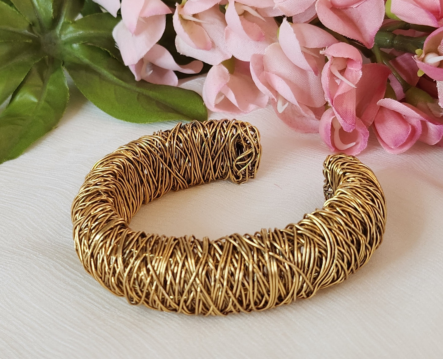 VINANTI MANJI JEWELRY - Gold Plated Stackble bangle