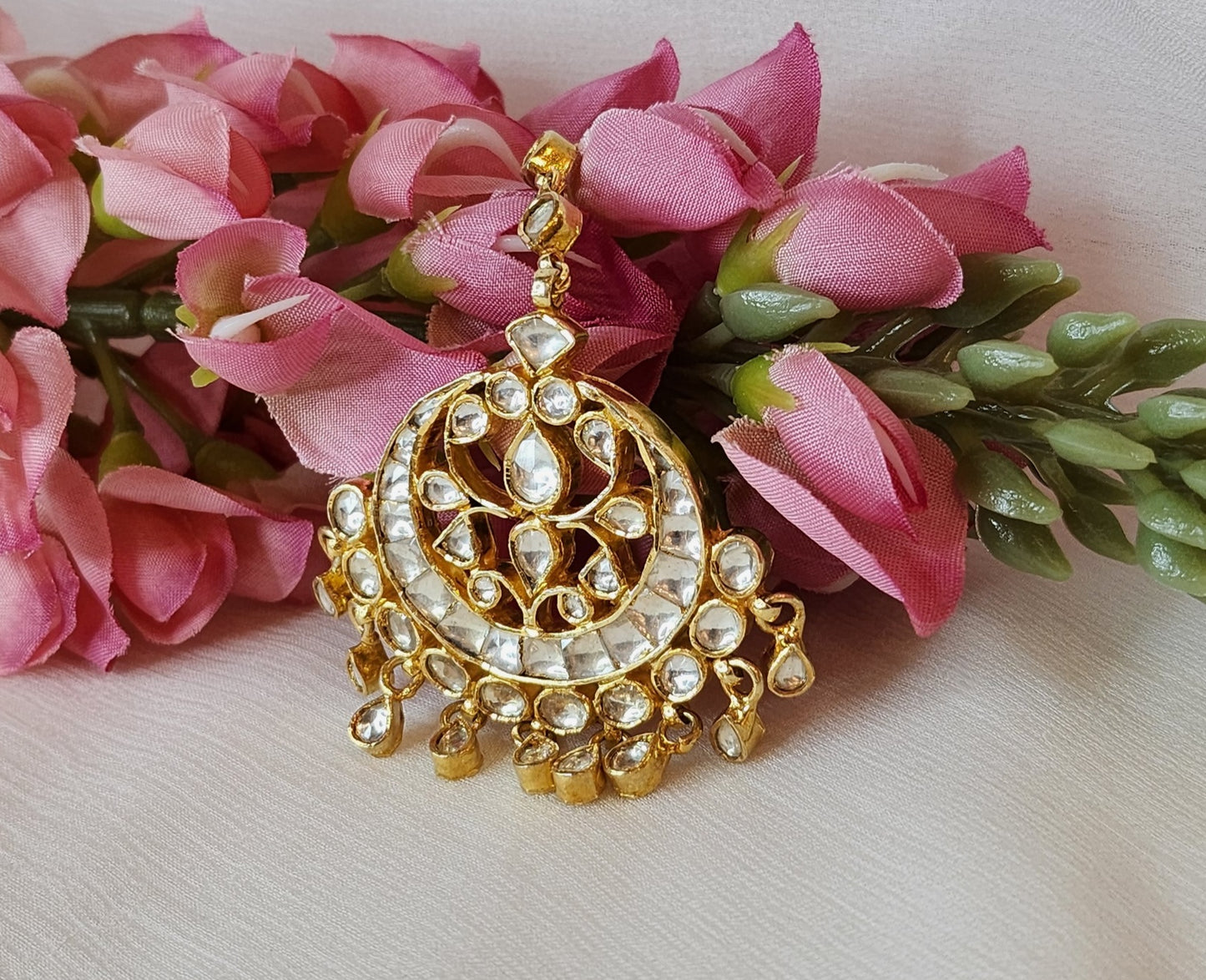 VINANTI MANJI JEWELRY - Maang Tikka Round Kundan