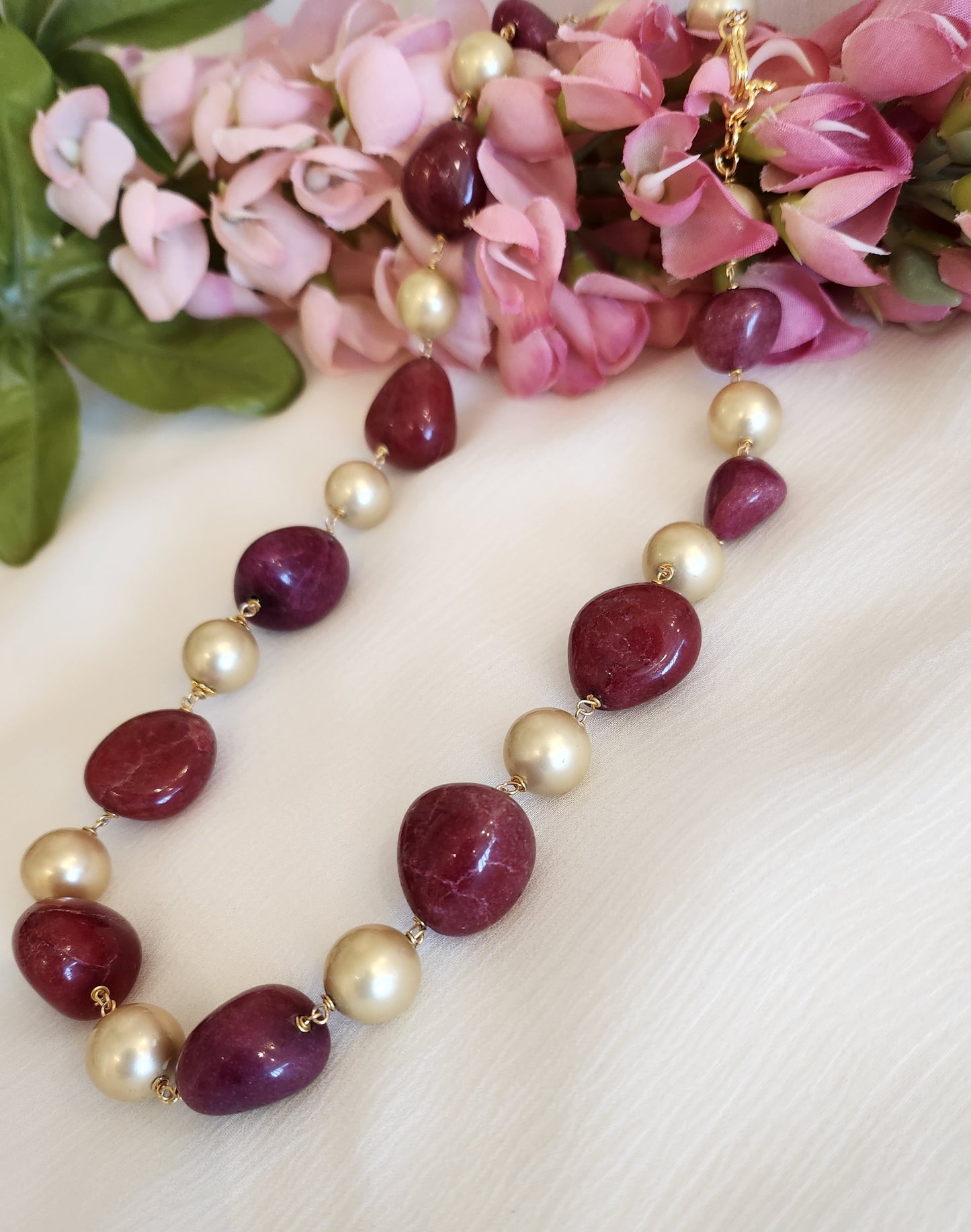 VINANTI MANJI JEWELRY - Red stone necklace