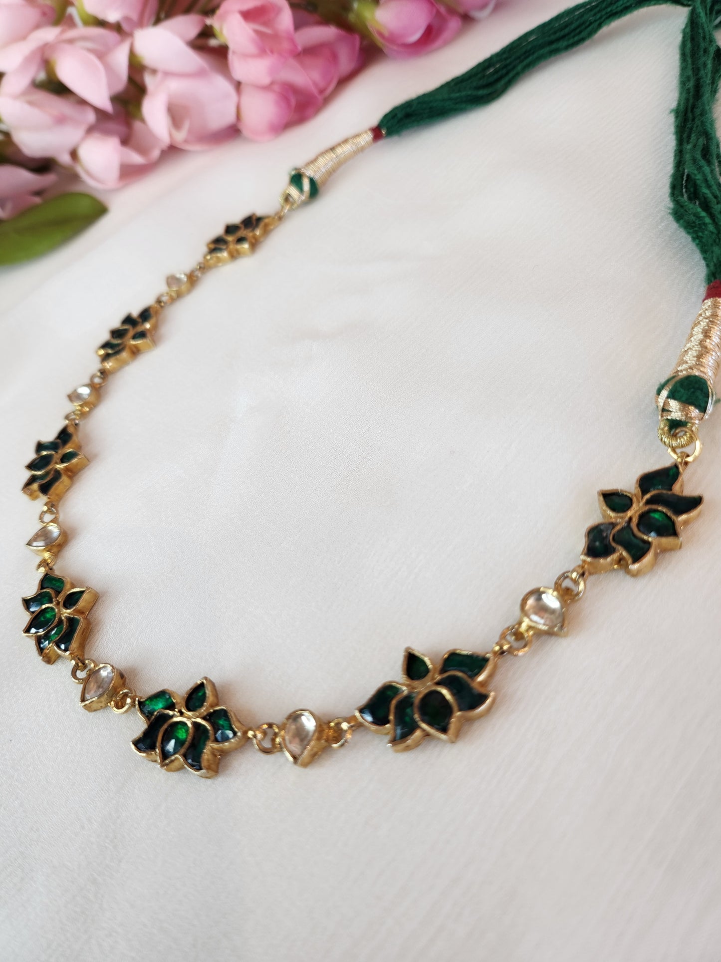 VINANTI MANJI JEWELRY - Green stone kundan necklace