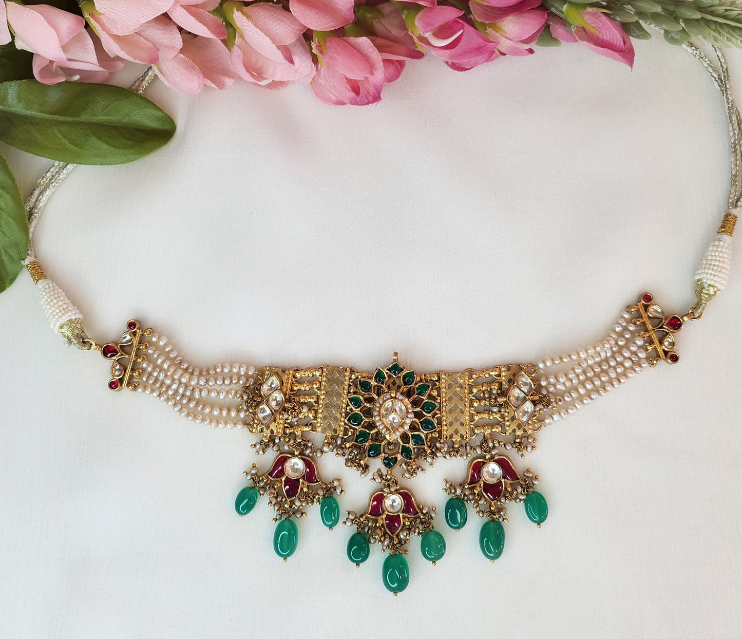 VINANTI MANJI JEWELRY - Red and Green stone necklace