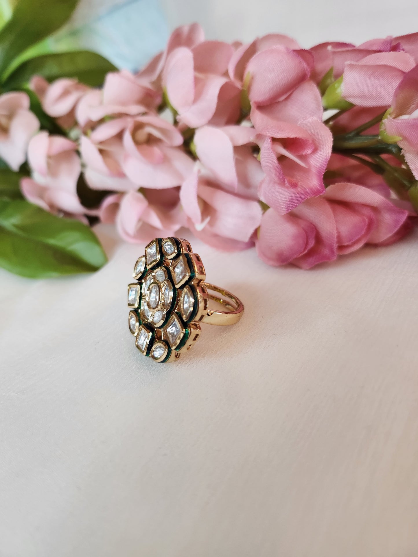 THE BUTTERFLY EFFECT - Kundan Ring