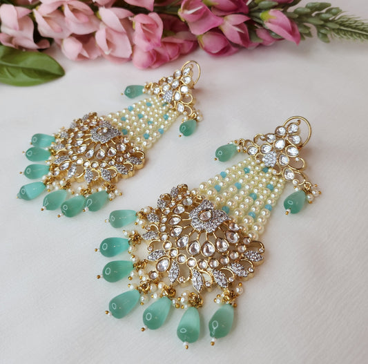 THE BUTTERFLY EFFECT - Chandelier turquoise earrings