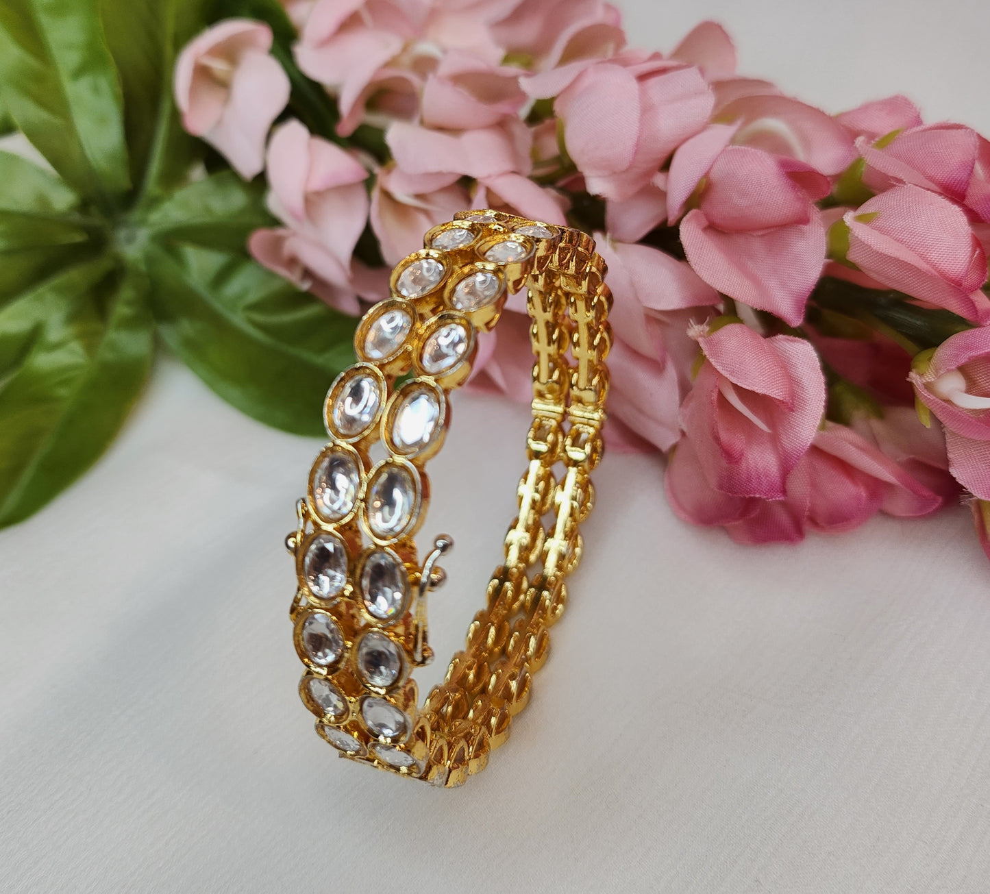 THE BUTTERFLY EFFECT - Kundan Bangle