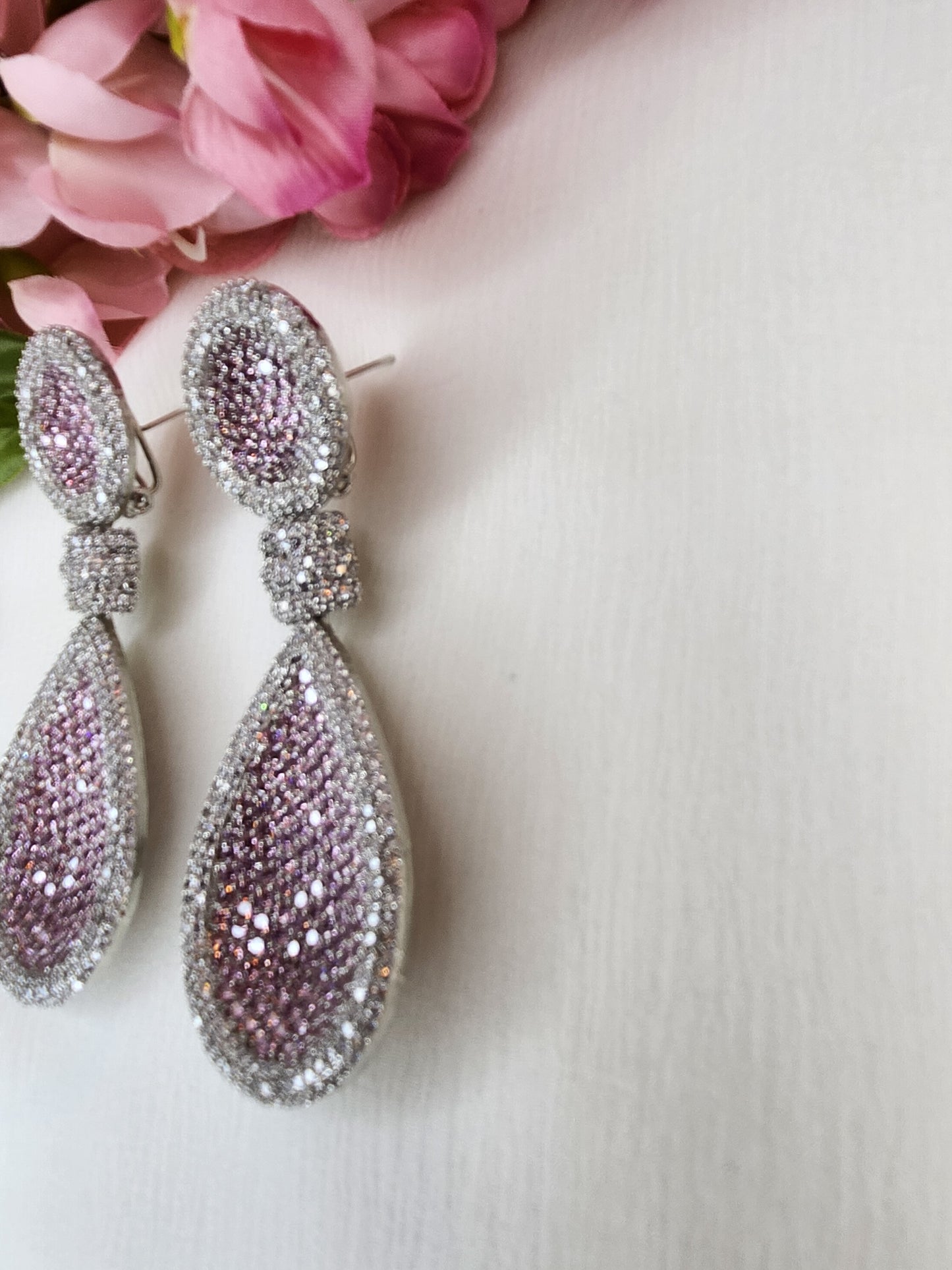 THE BUTTERFLY EFFECT - Oval Shape earrings