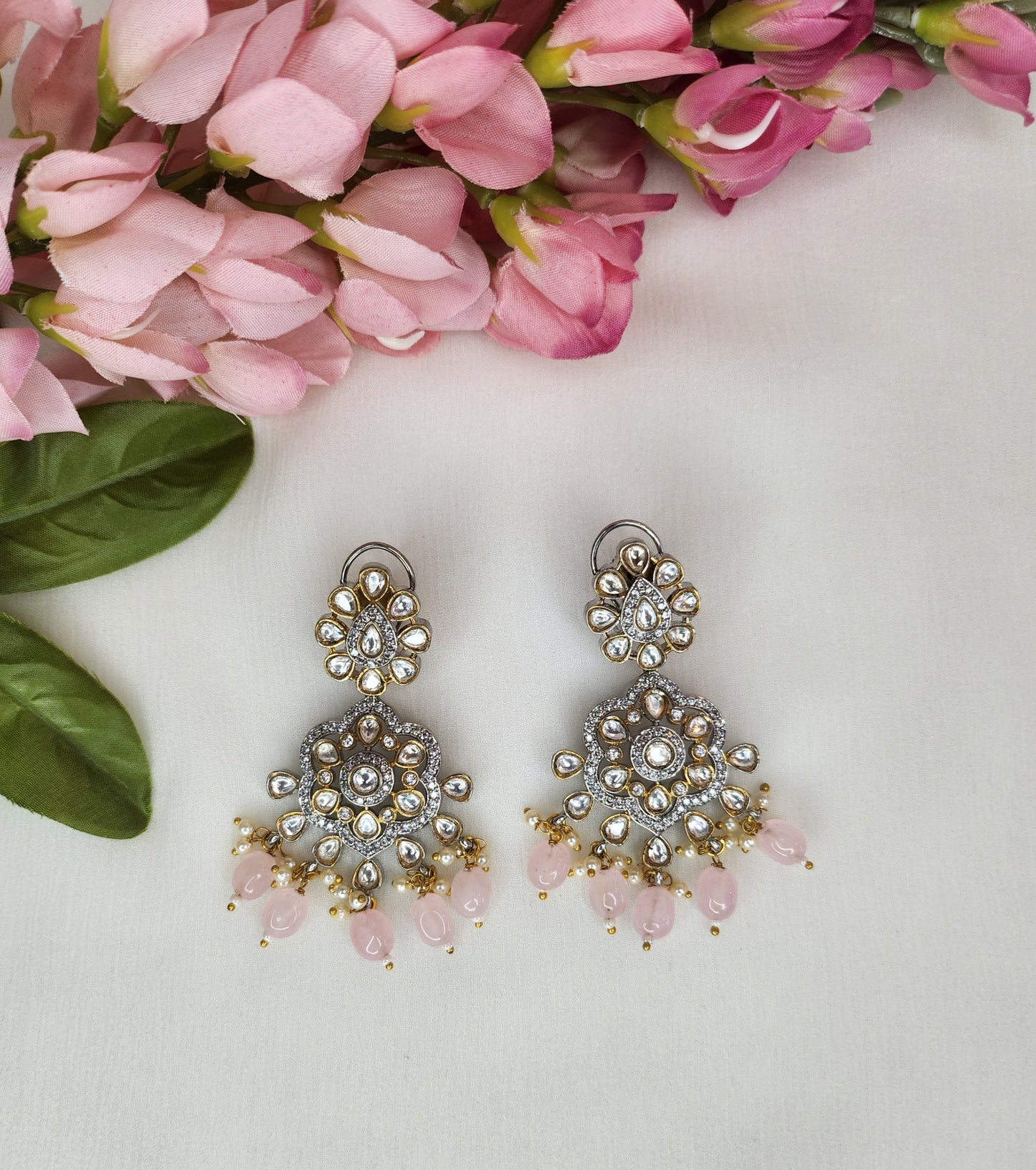 THE BUTTERFLY EFFECT - Gold Earrings with Pink stone