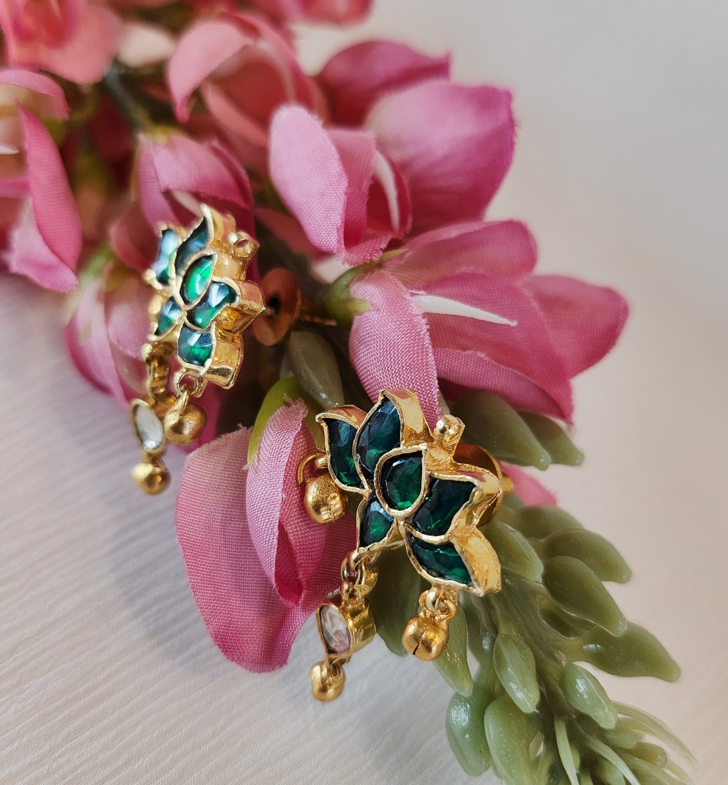 VINANTI MANJI JEWELRY - Green Lotus Earrings