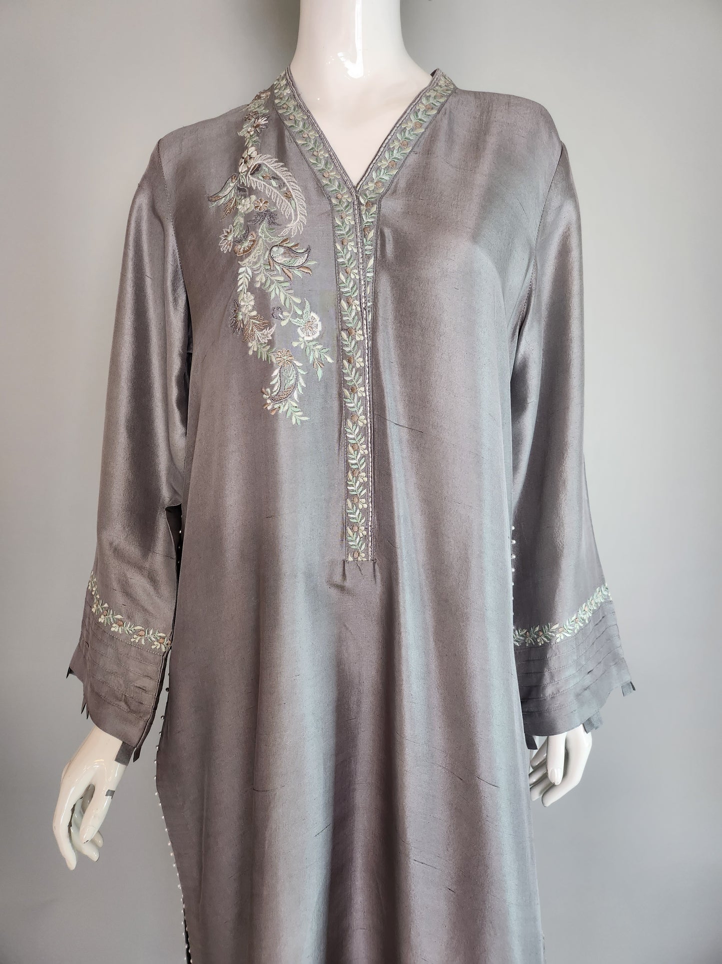 AMBREEN FARRUKH - Grey Raw Silk