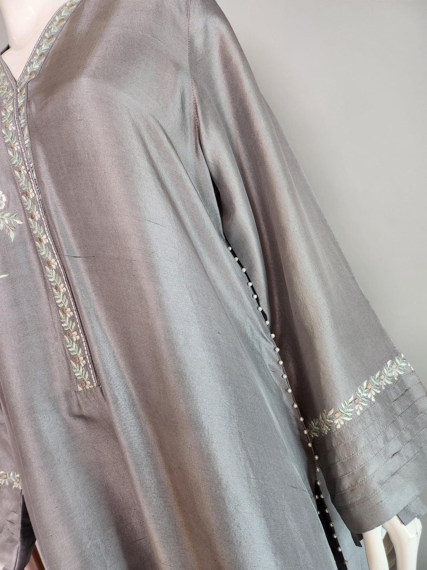 AMBREEN FARRUKH - Grey Raw Silk