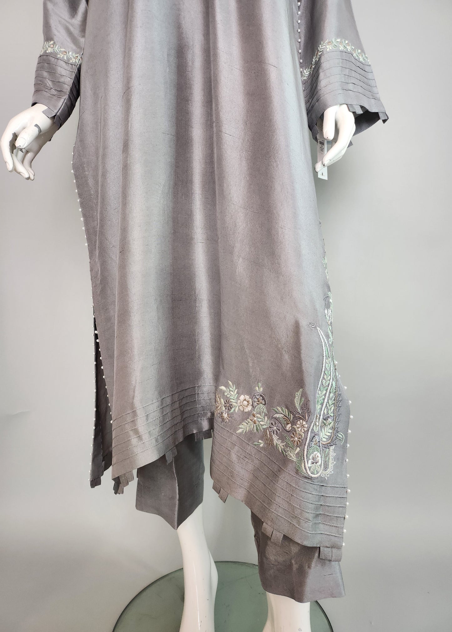 AMBREEN FARRUKH - Grey Raw Silk