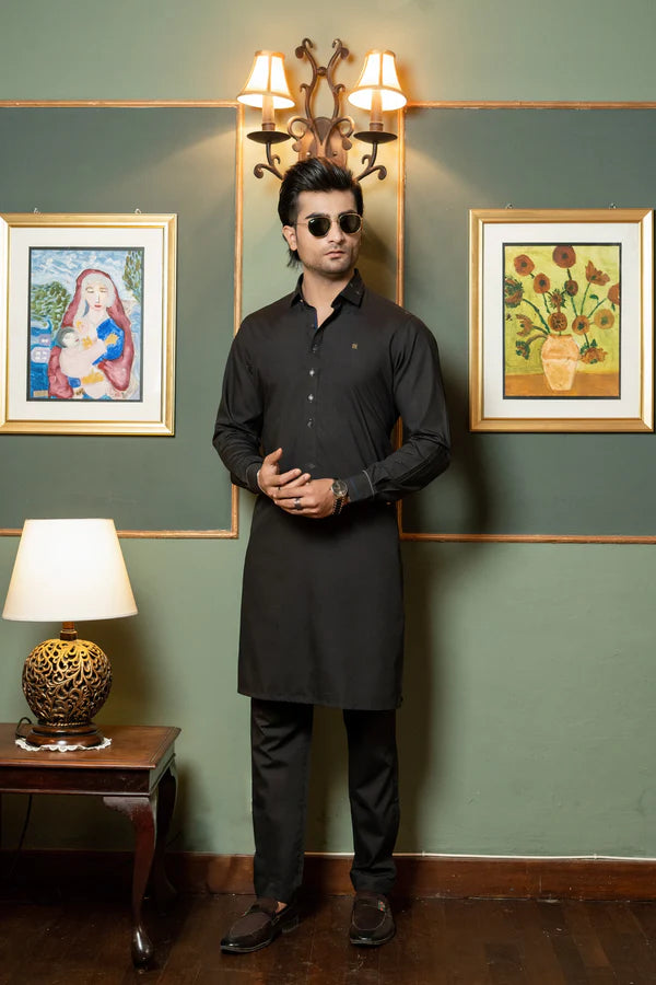 KUNZUL CHANNAR MENSWEAR - Plain Black Kurta with Gold Button