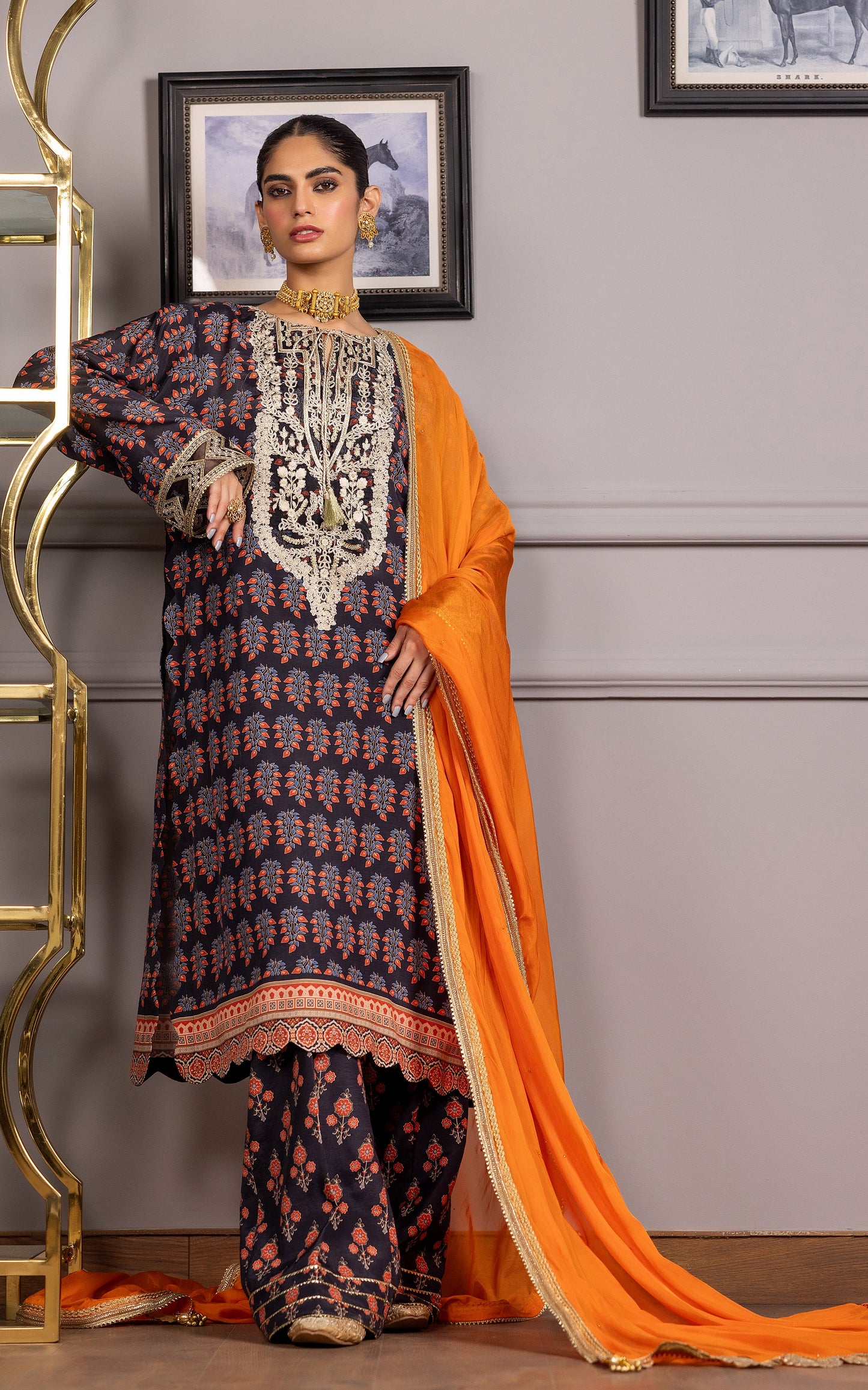 THREADS AND MOTIFS - Black Orange Printed