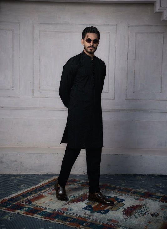 INCHI TAPE MENSWEAR - Black Embroidered