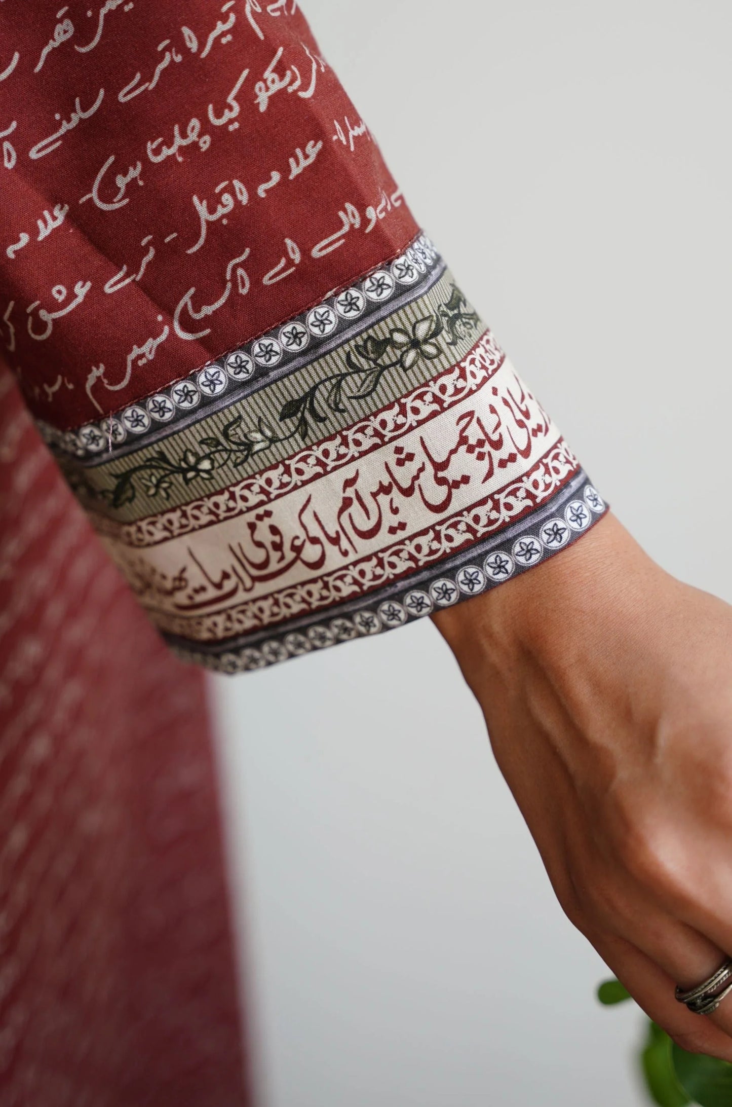 Manto - Virsa kurta Brick red