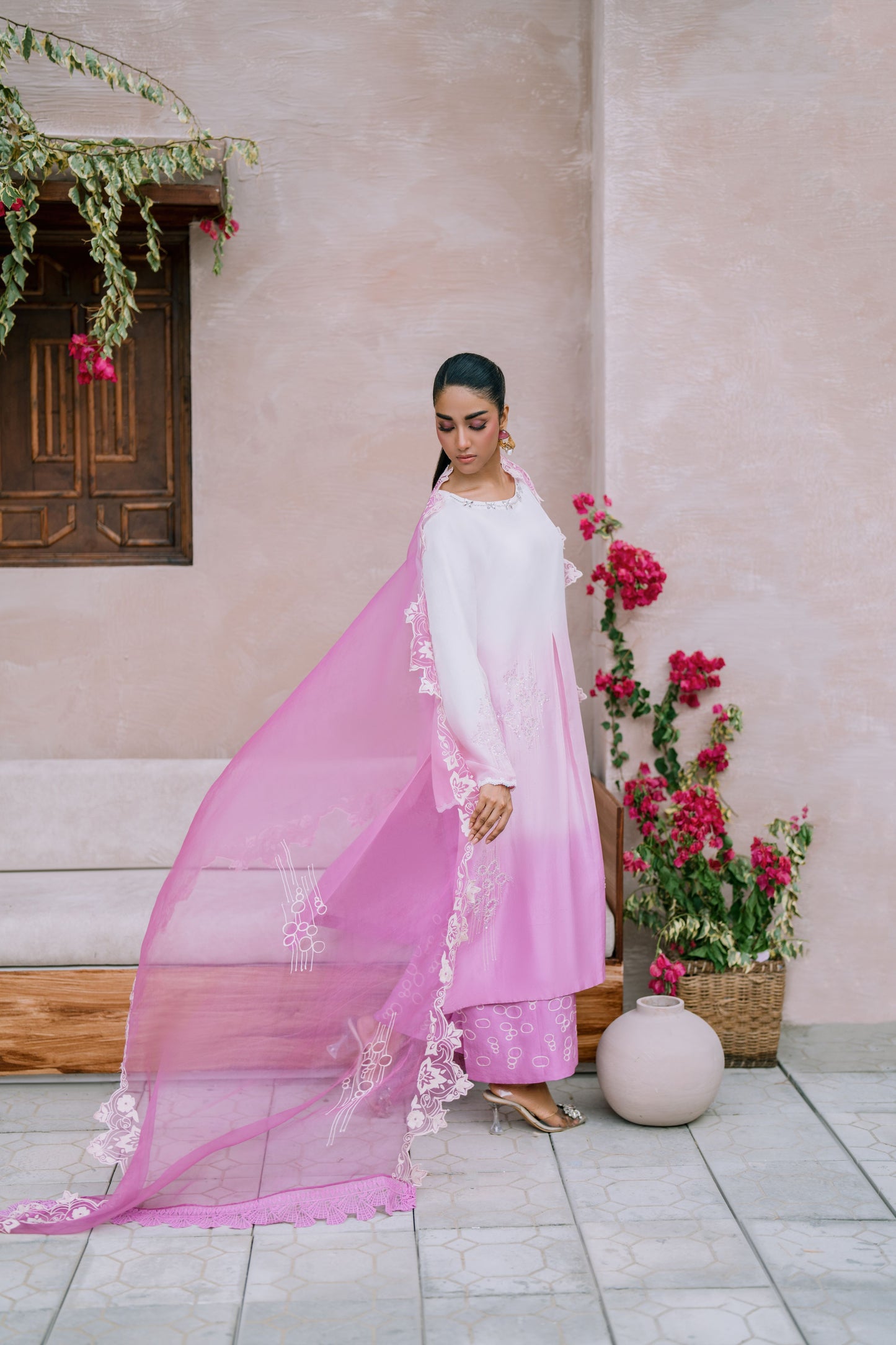 FARAH ZUBAIR - Pink Ombre