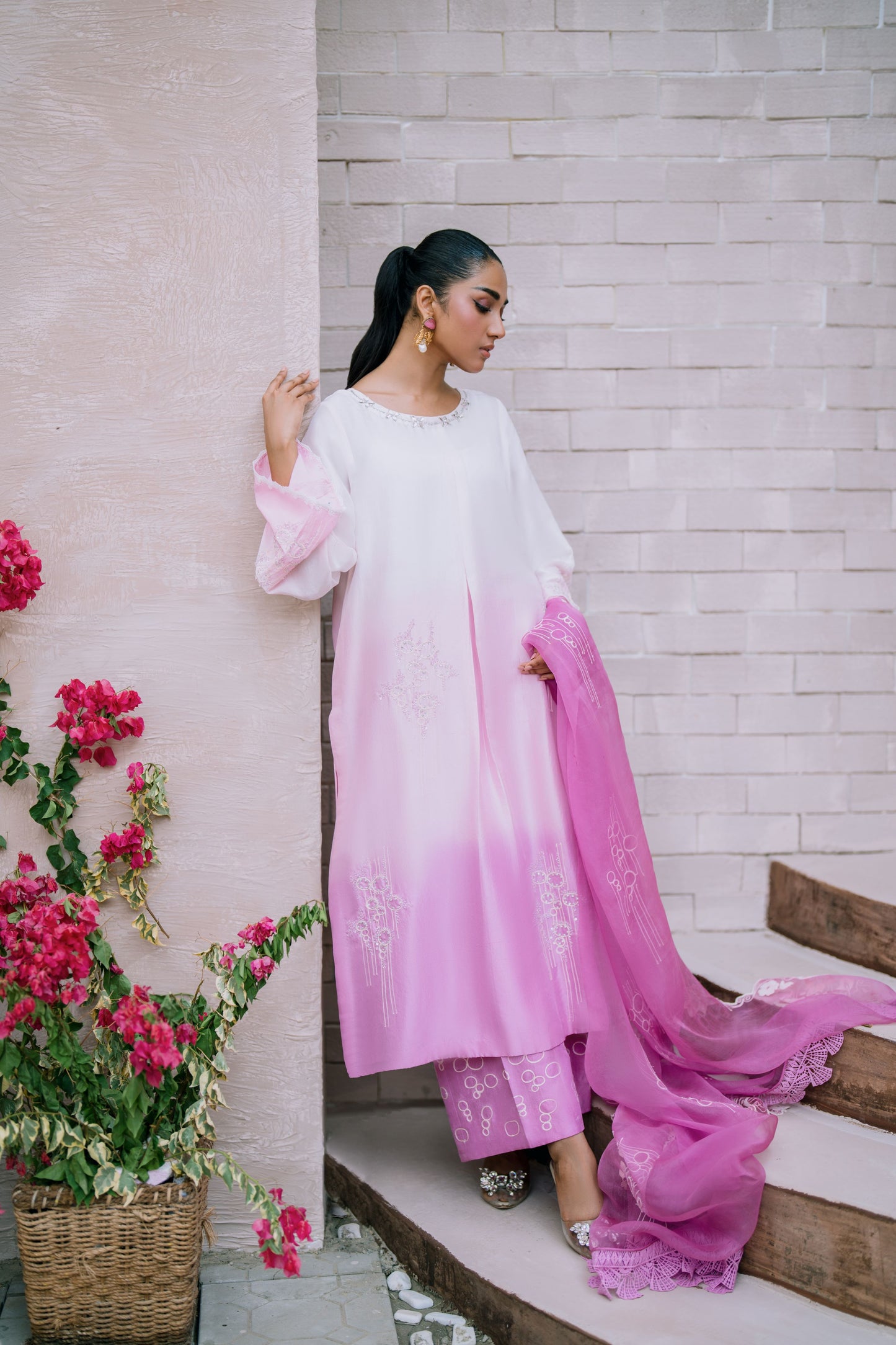 FARAH ZUBAIR - Pink Ombre