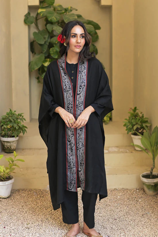 Manto - Shahkaar Cape-Cape-Black & Grey