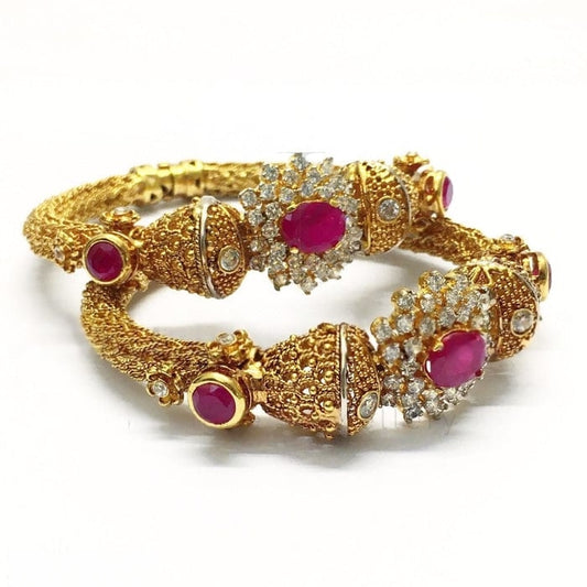 ZAHEEN KAMRAN - Signature Bangles