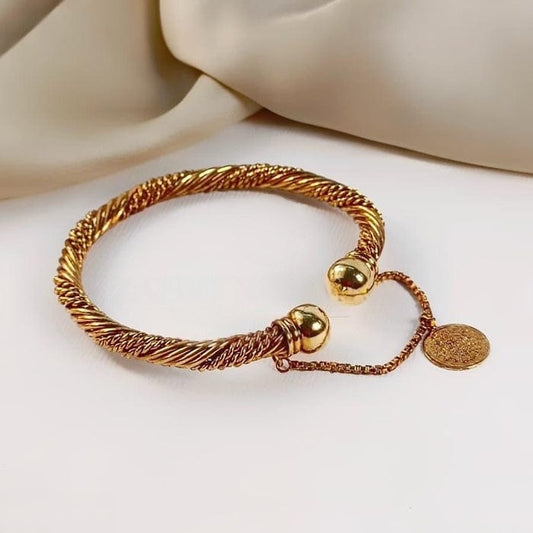 ZAHEEN KAMRAN - Golden Bangle