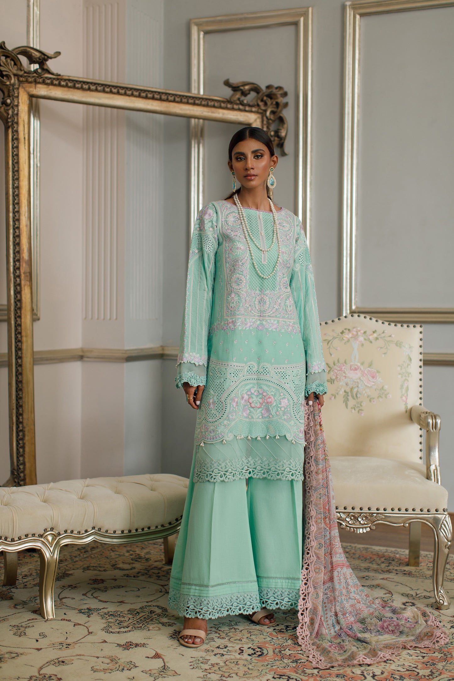 THREADS AND MOTIFS - Sea Green with Embroidery