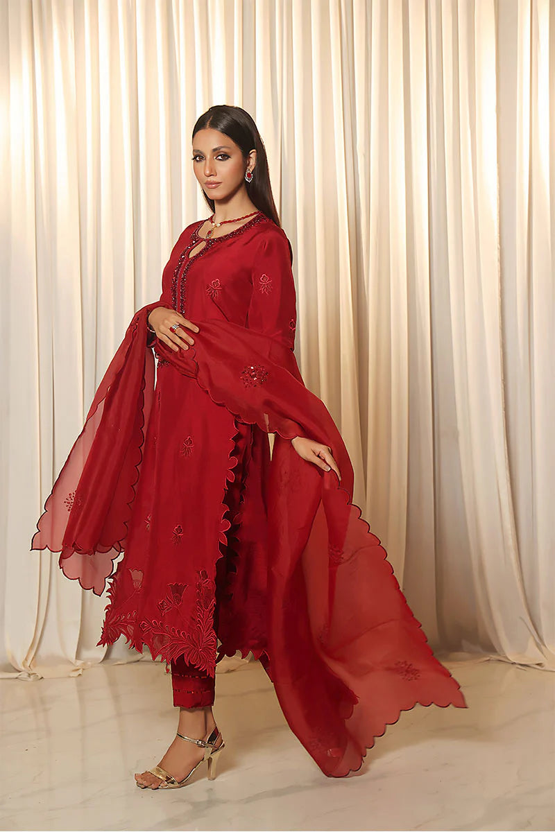 Hafsa Malik - Monochrome Red