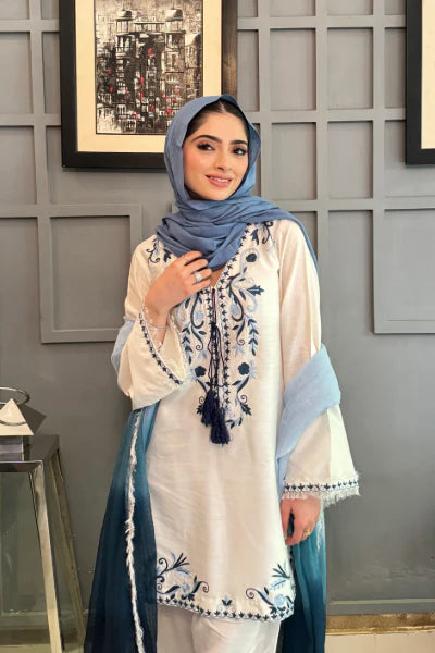 HUMAYUN ALAMGIR - White Blue Shaded Dupatta