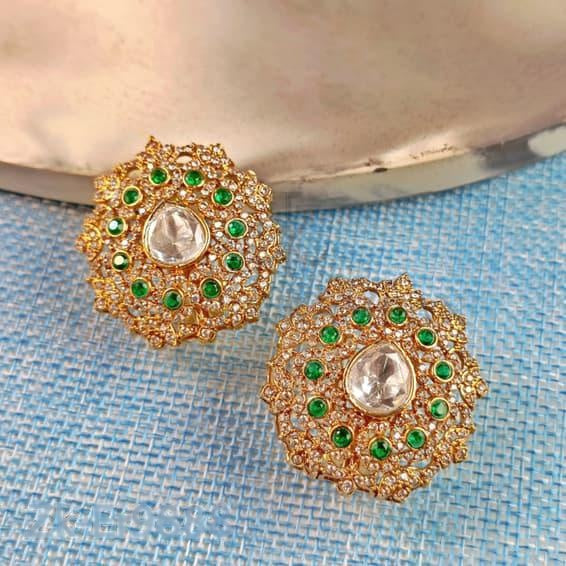 ZAHEEN KAMRAN - Elegant Floral Earrings