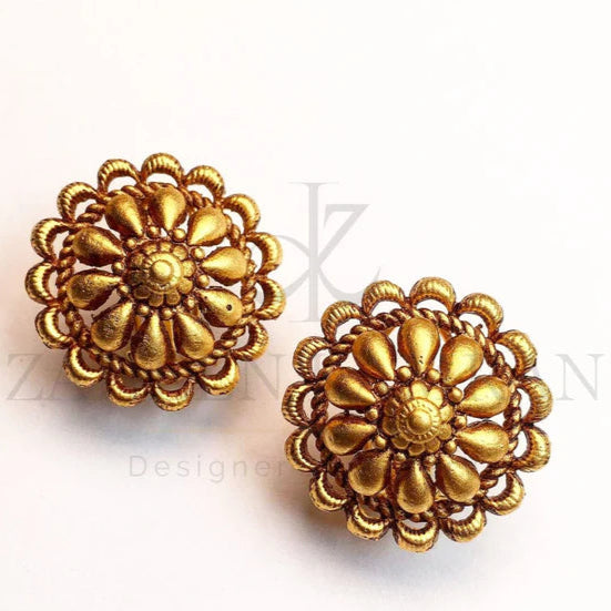 ZAHEEN KAMRAN - Golden floral studs