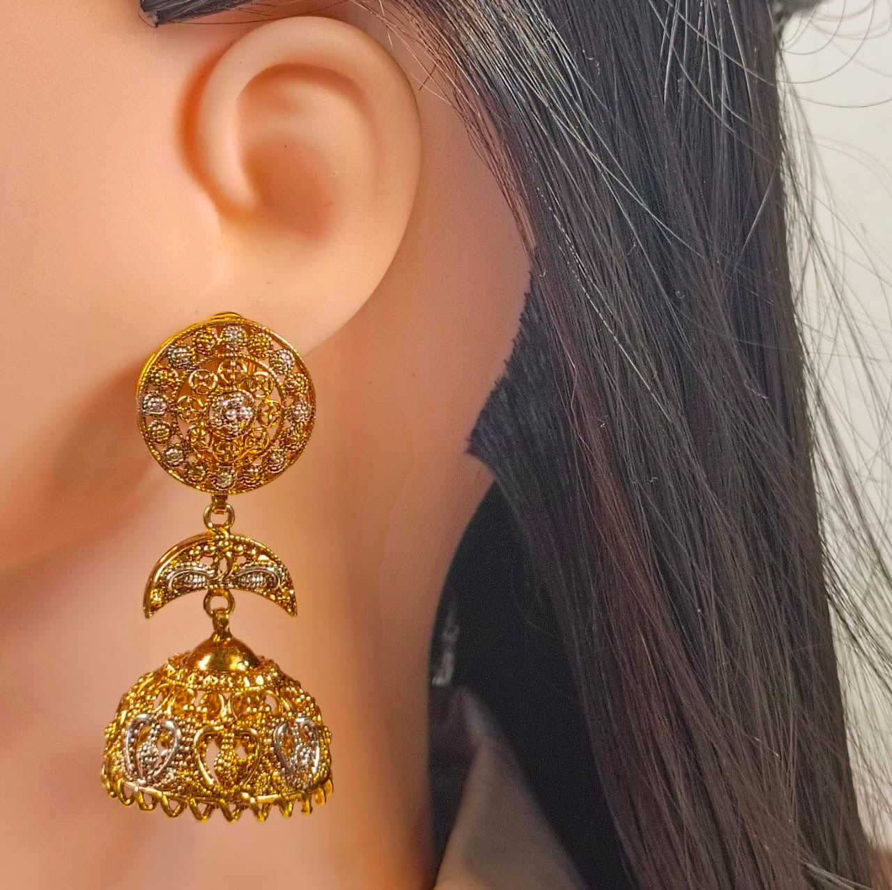 ZAHEEN KAMRAN - Moonlite Earrings