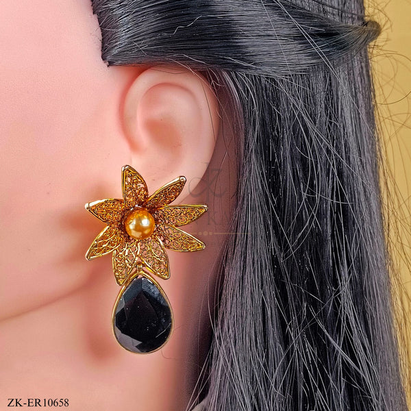 ZAHEEN KAMRAN - Floret Earrings